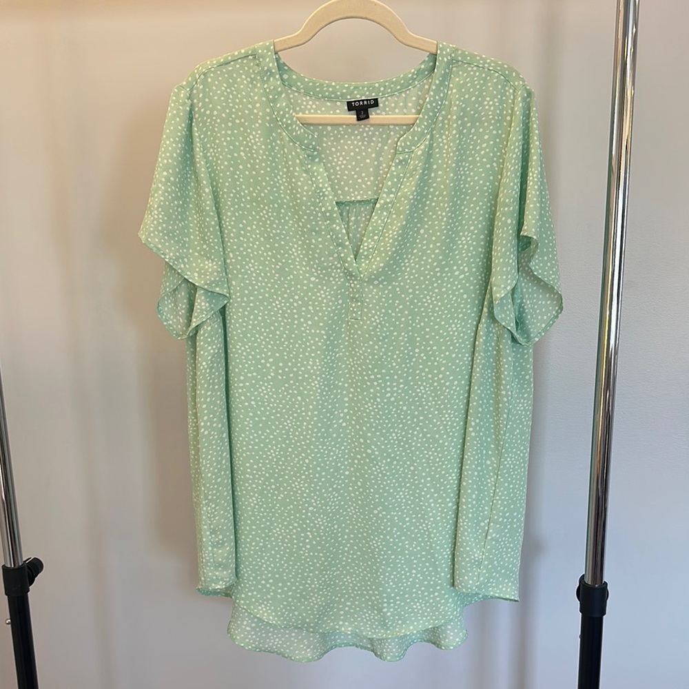 Torrid Green Relaxed Tunic Blouse